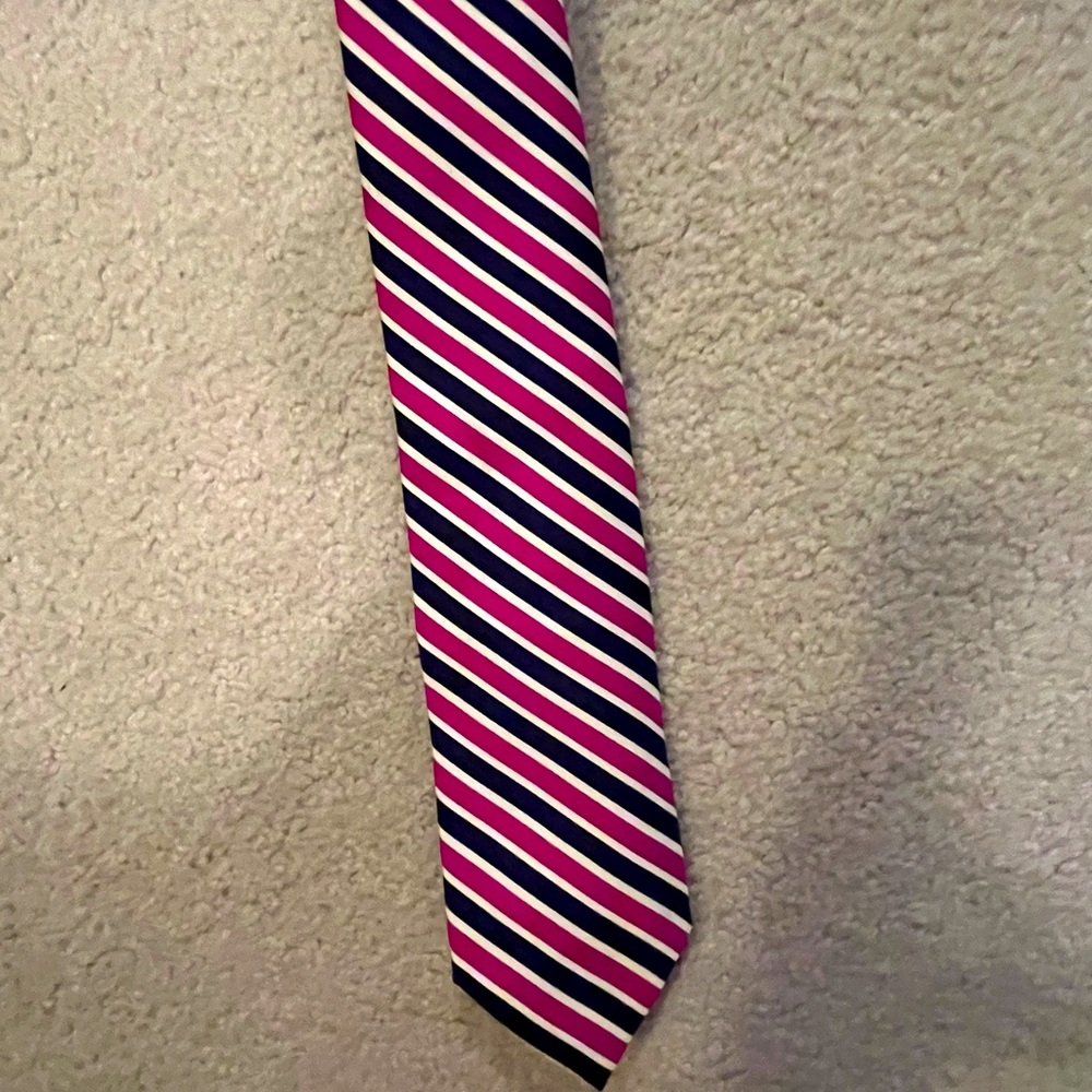 Brooks Brothers tie